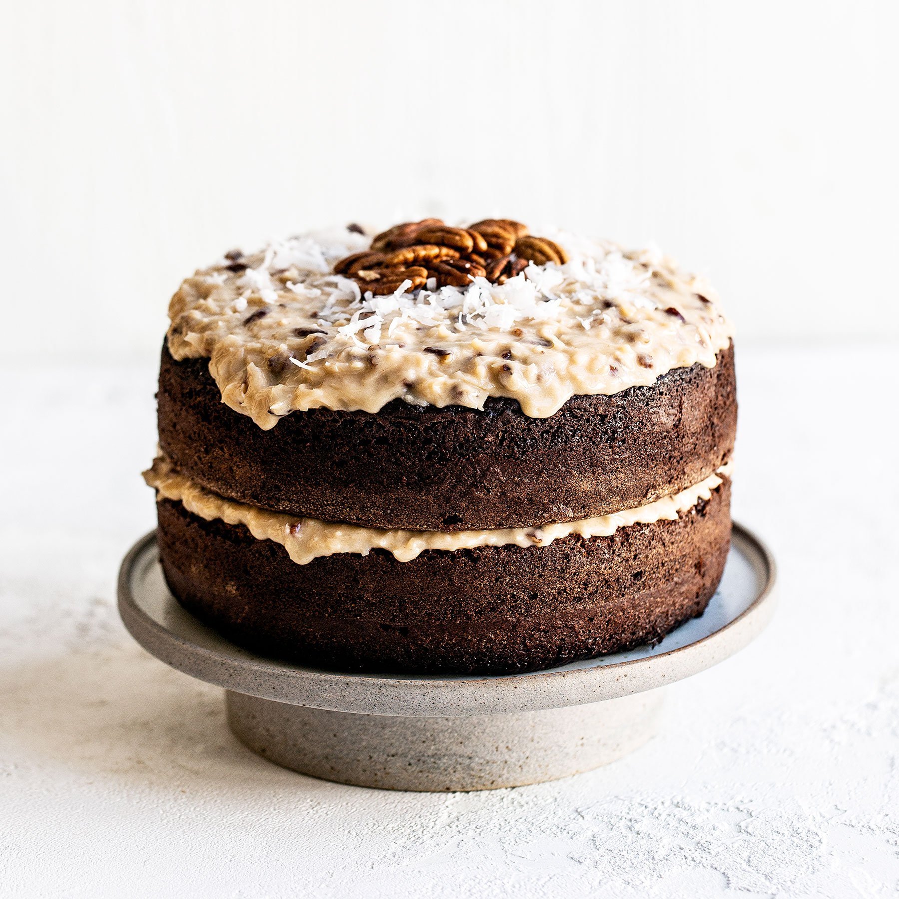 Easy German Chocolate Cake with Frosting Recipe